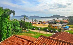 Lindo apê 1 min a pé da areia da Praia Grande-O mais perto! com Varanda