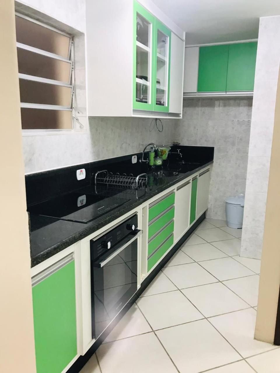 Lindo apê 1 min a pé da areia da Praia Grande-O mais perto! com Varanda Ubatuba Exterior foto